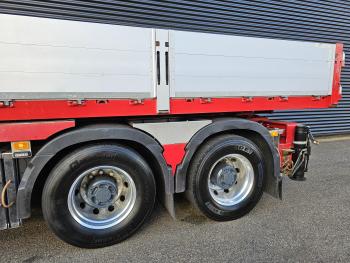 FH 540 8x4 / HMF 85 t/m CRANE + JIB + WINCH / KRAN